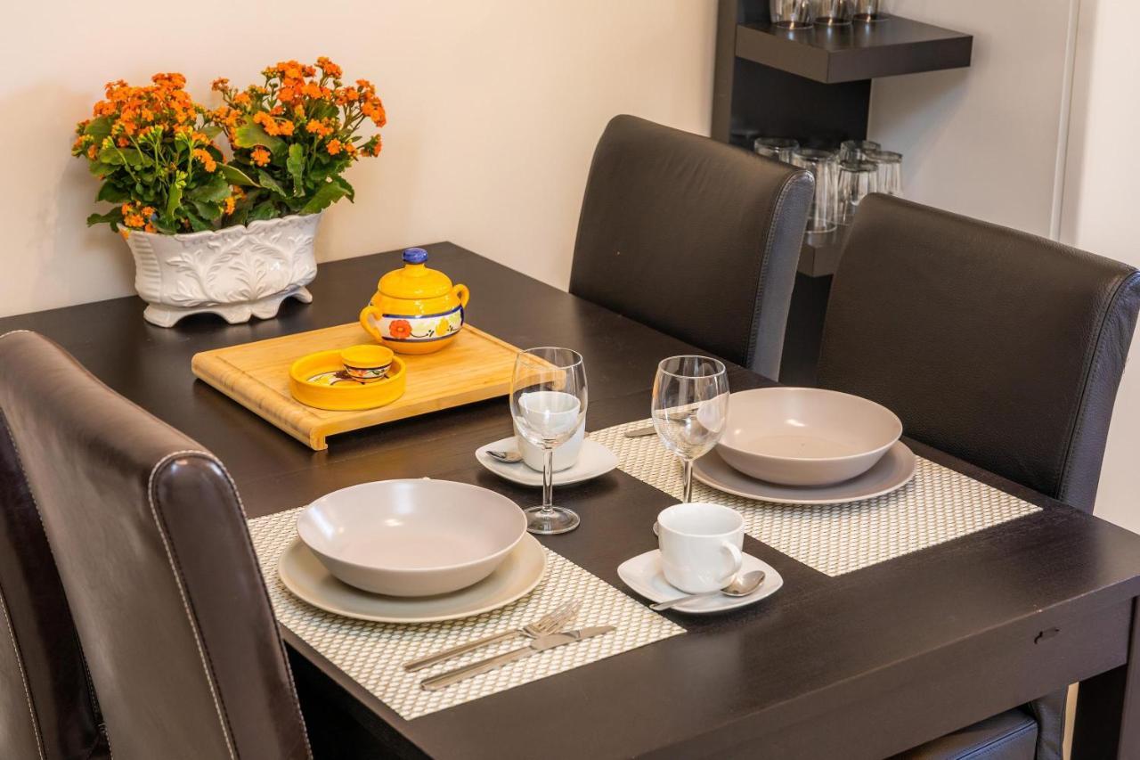 Gala Apartment Кала Ратхада Екстериор снимка