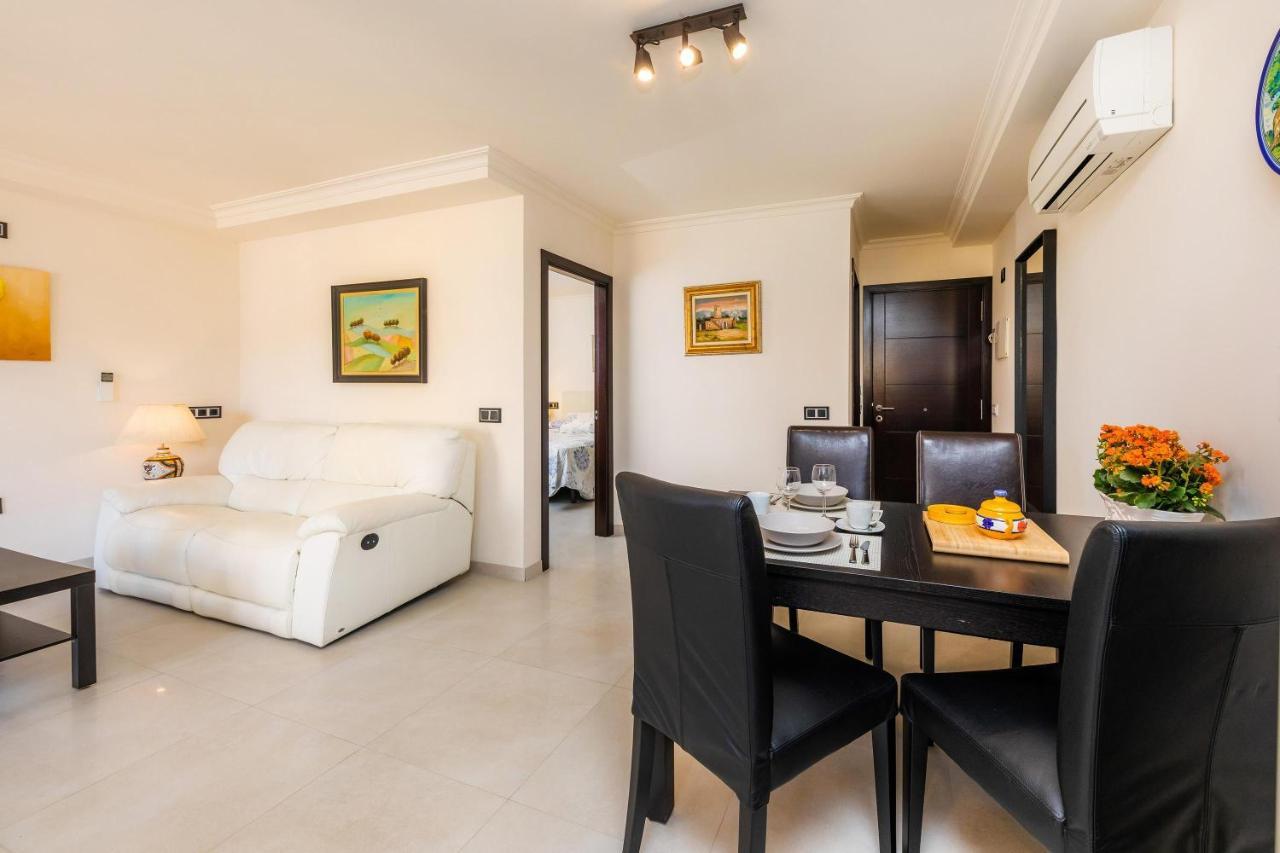 Gala Apartment Кала Ратхада Екстериор снимка
