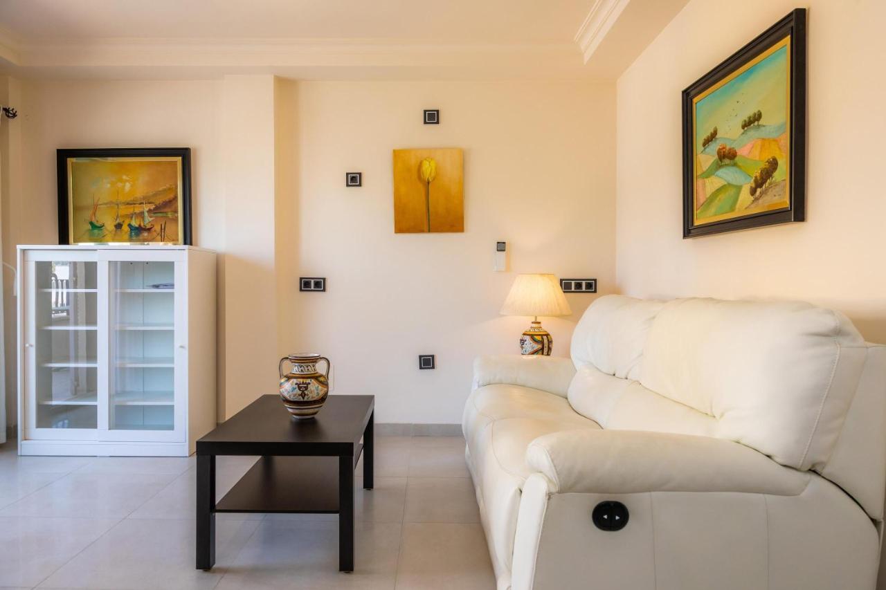 Gala Apartment Кала Ратхада Екстериор снимка